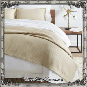 Favo Coverlet and Shams